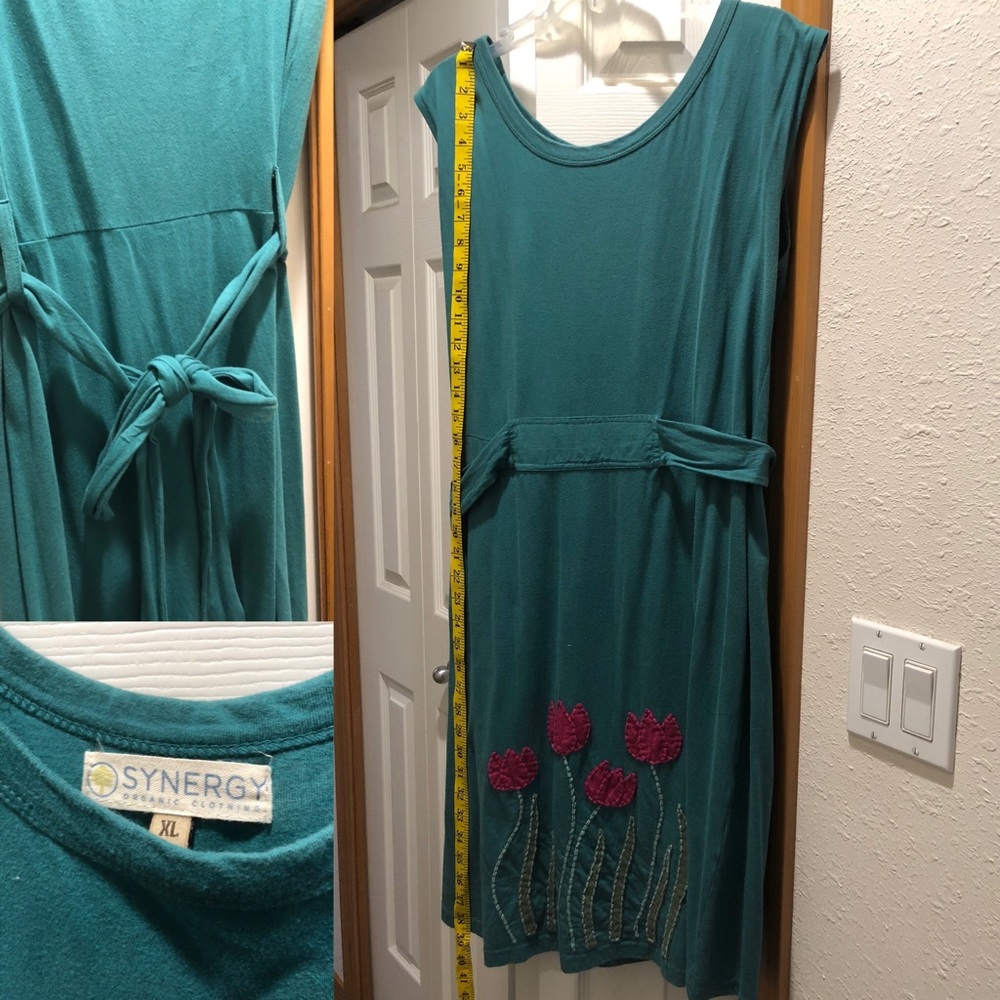 Green organic cotton dress with appliqué tulips